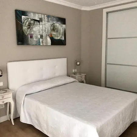 Bonito Cerca Del Mar Apartamento